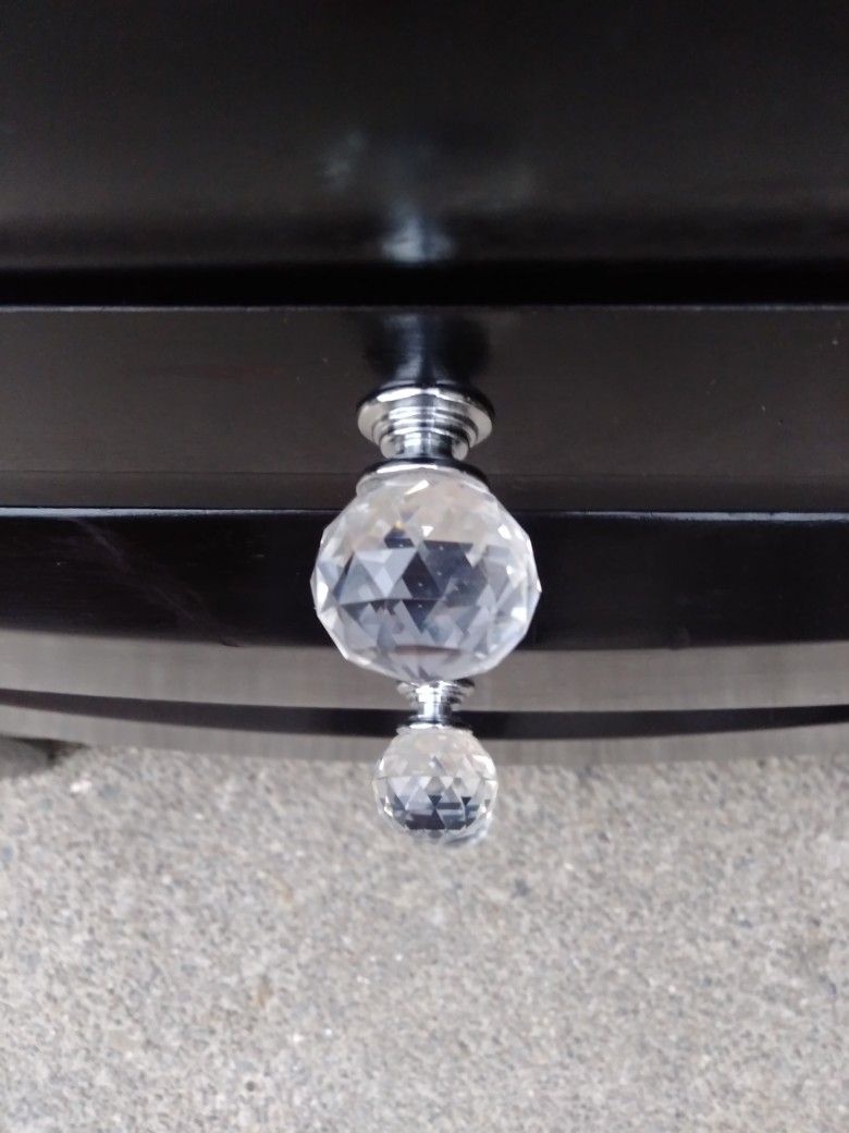 SET OF BLACK NIGHTSTANDS WITH CRYSTAL KNOBS