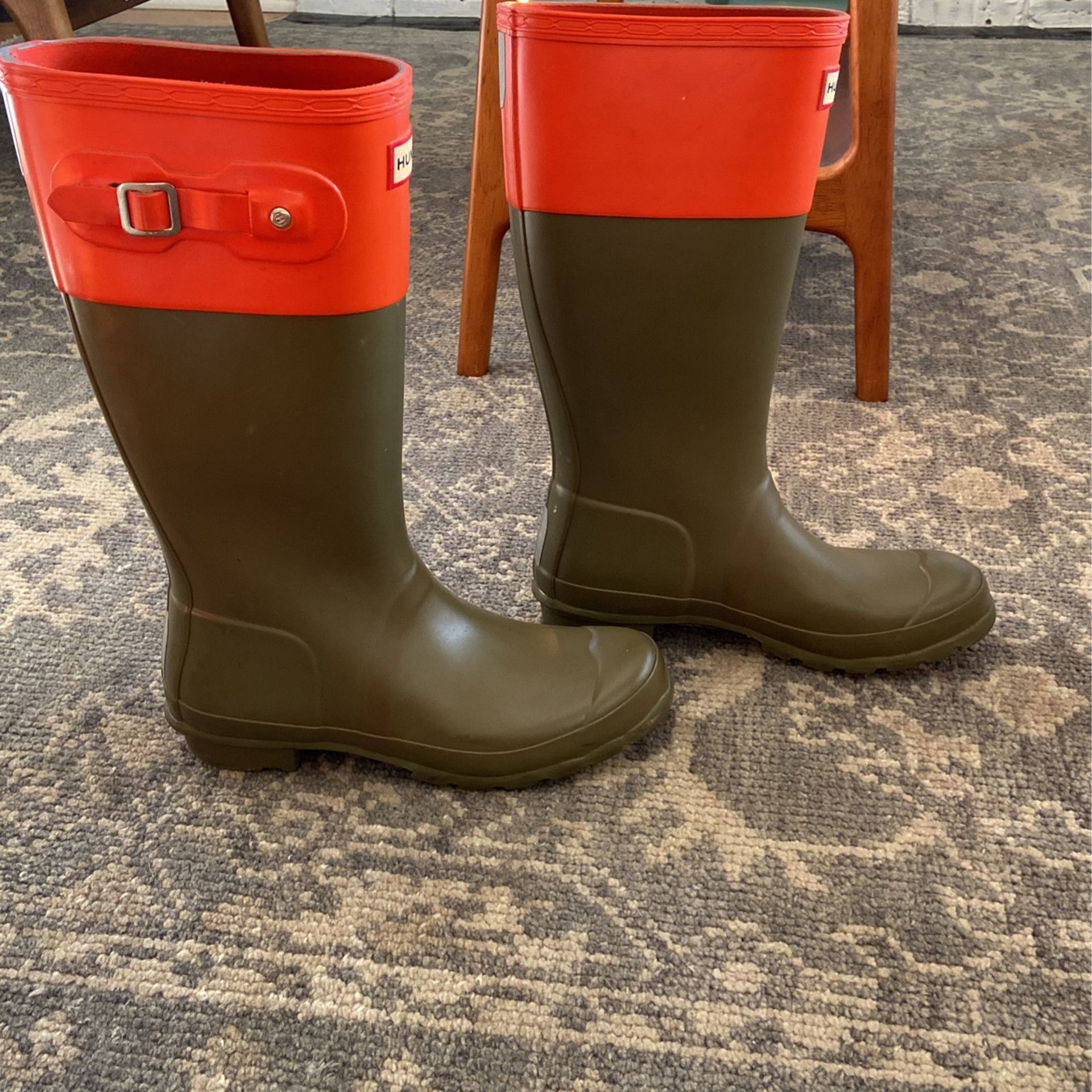 Womans Army Green / Orange Hunter Boots Size 7