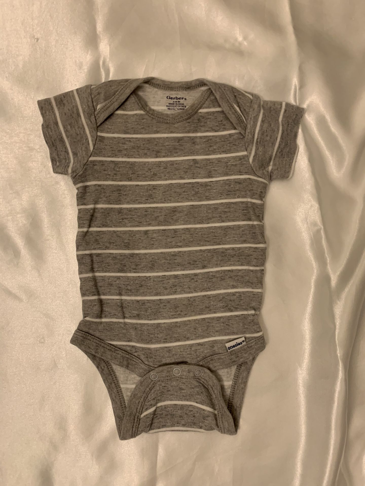 Onesies 3-6m