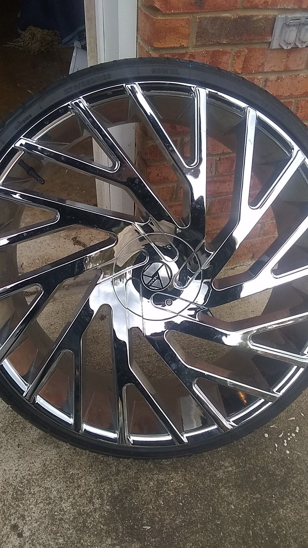 26" inch all chrome azara 505 Rims and tires