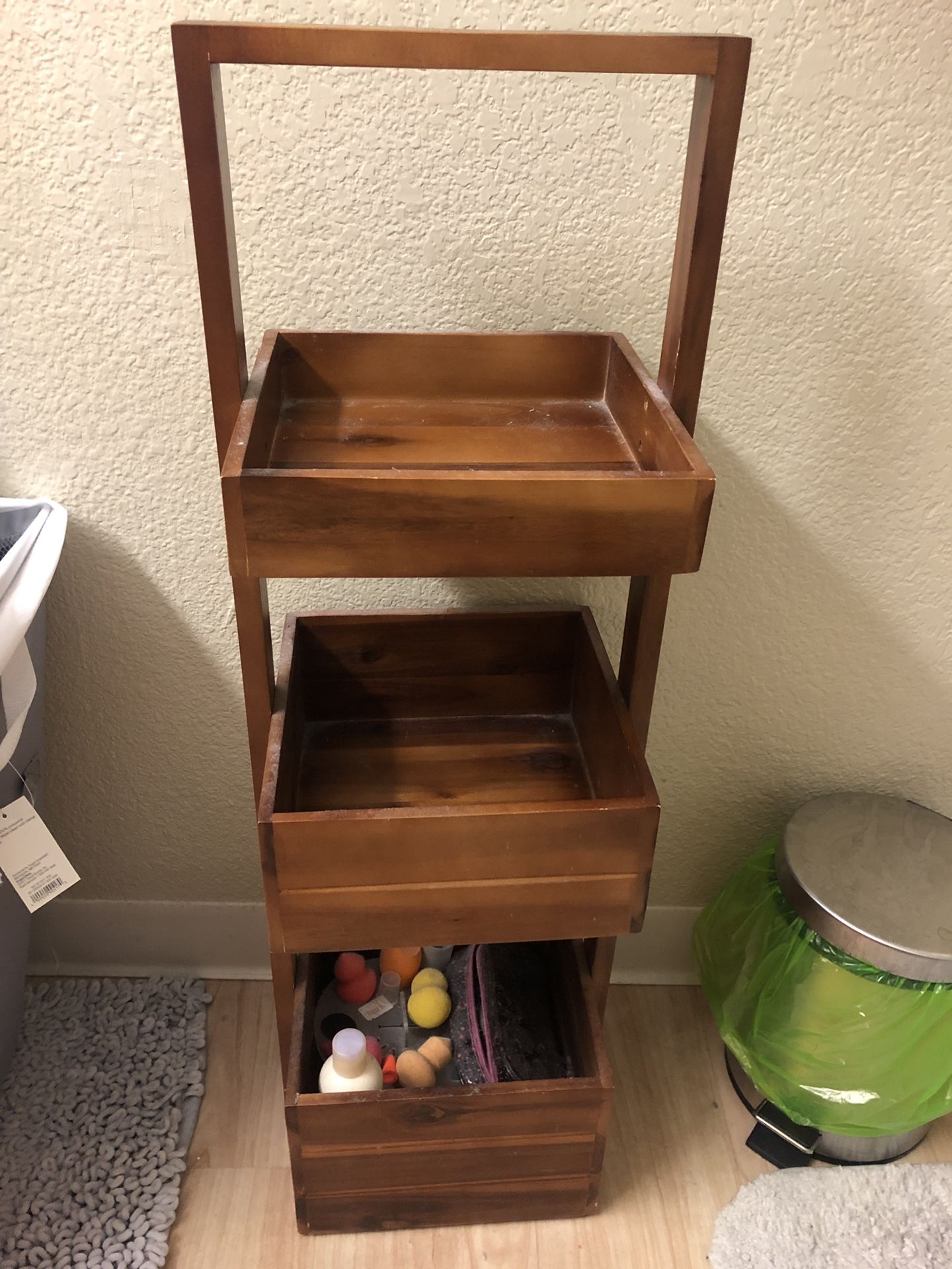 Shelf organizer