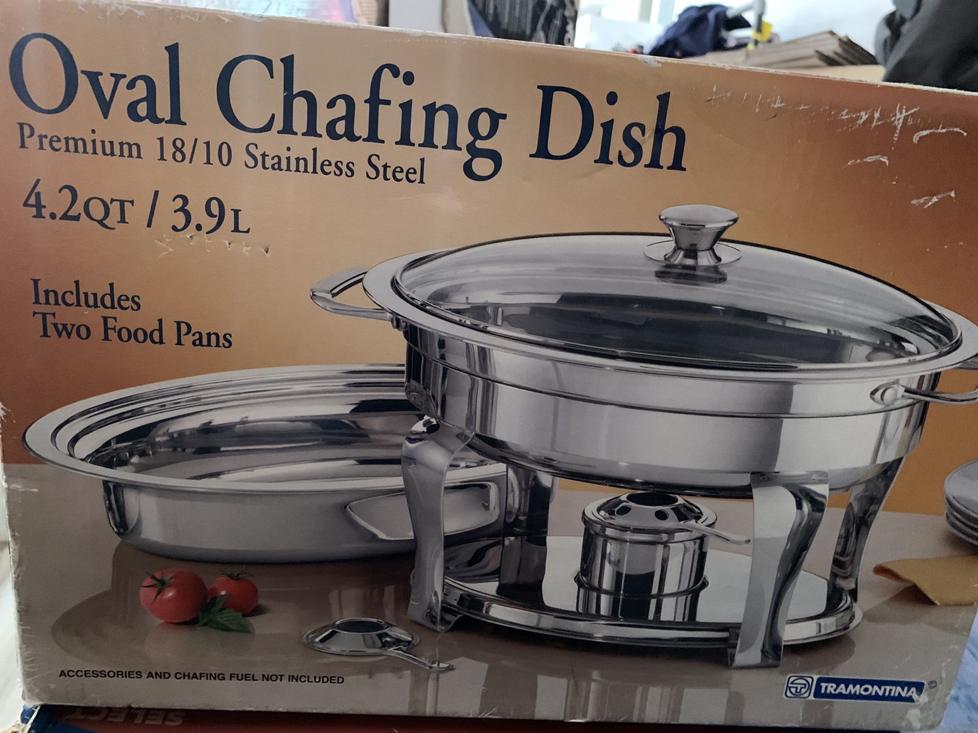 CHAFING DISH OVAL-TRAMONTINA #680302 PREMIUM 18/10 STAINLESS STEEL 4.2 QT/ 3.9L