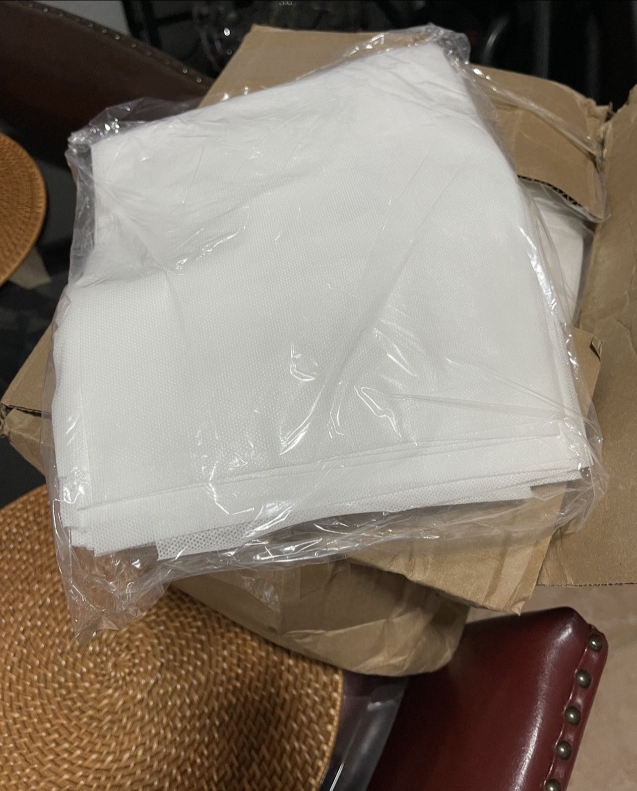 Aprons 100 Color White