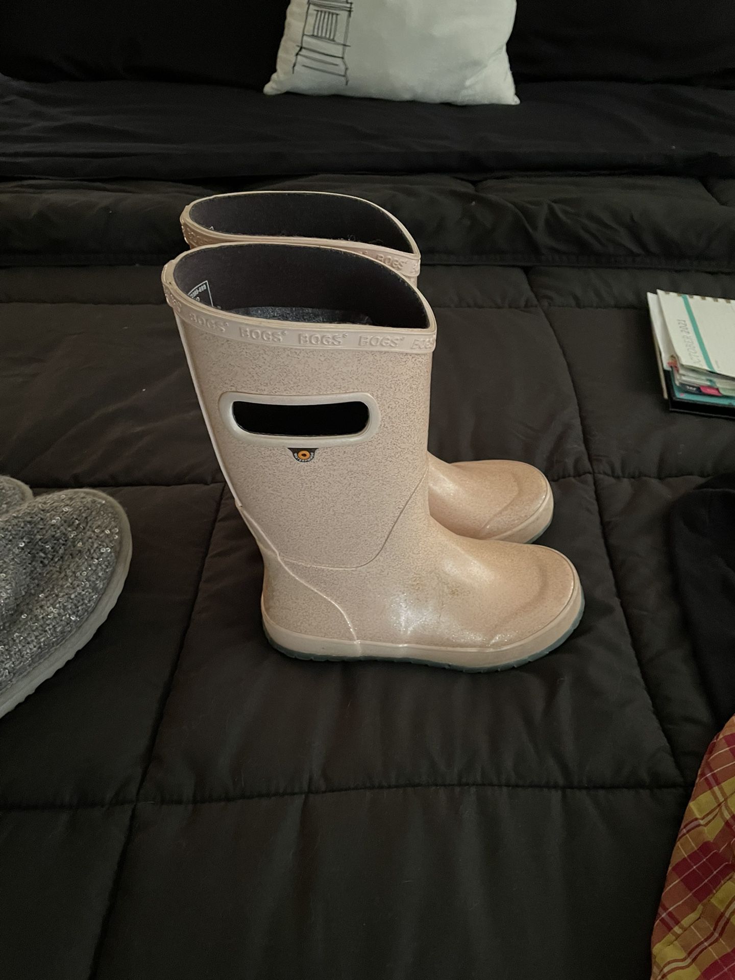 Used girl size 1 rain boots