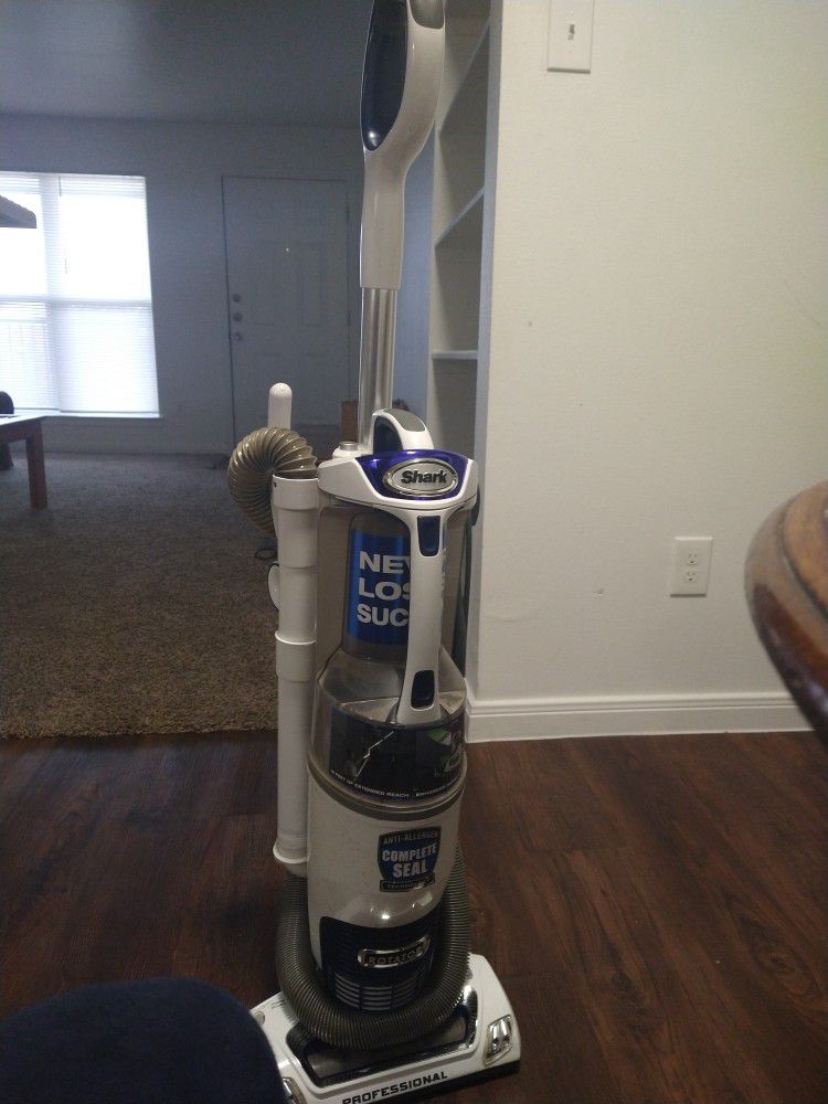 Shark Vacuum Cleaner ( Works Perfectly| No Problem )