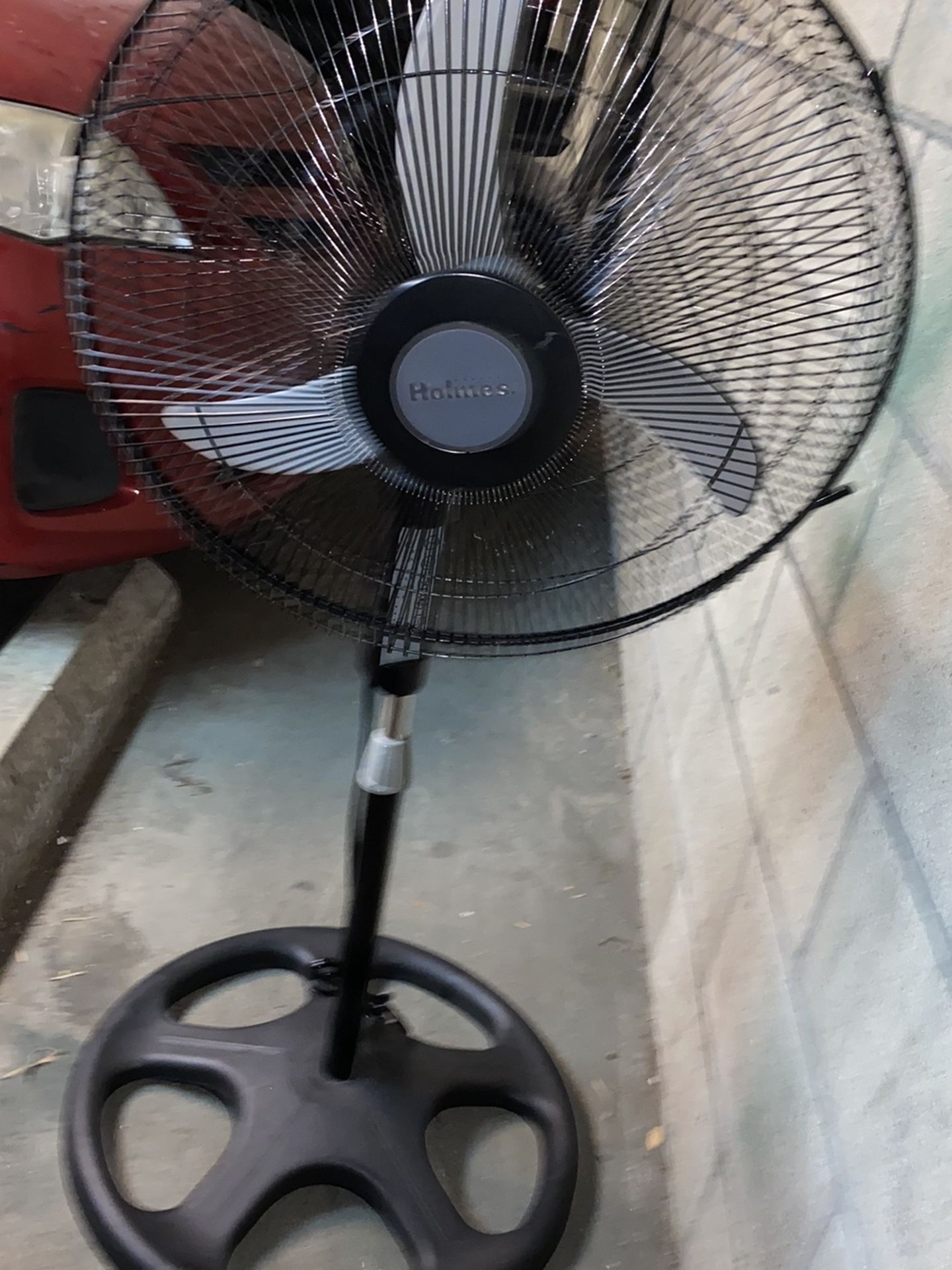 18” Oscillating Stand Fan