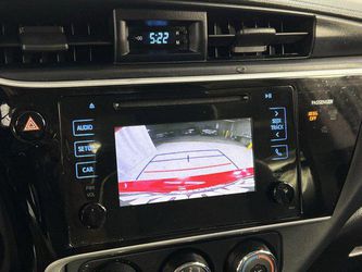 2017 Toyota Corolla Thumbnail
