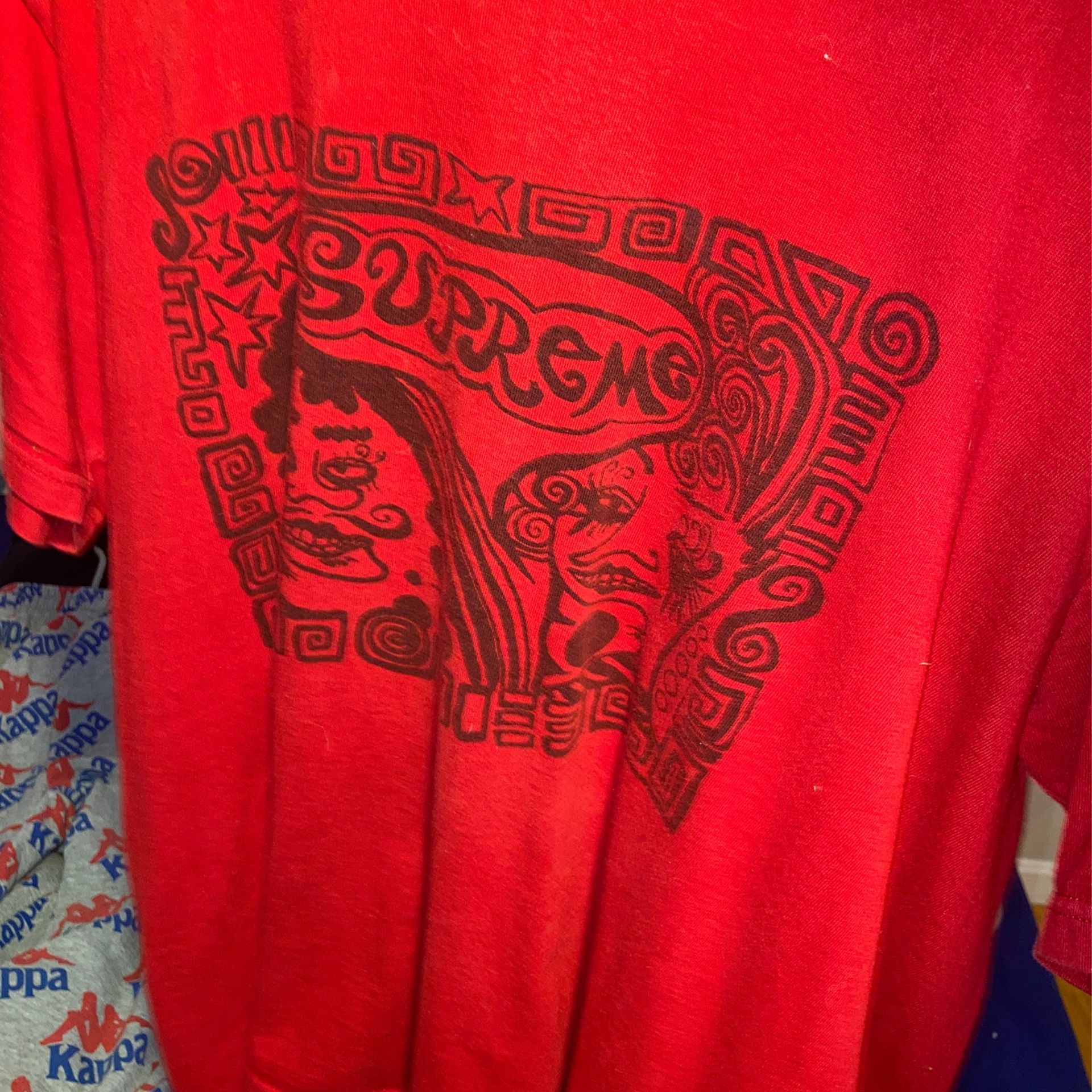 Faces supreme Tee Runs Pretty Big Super Clean