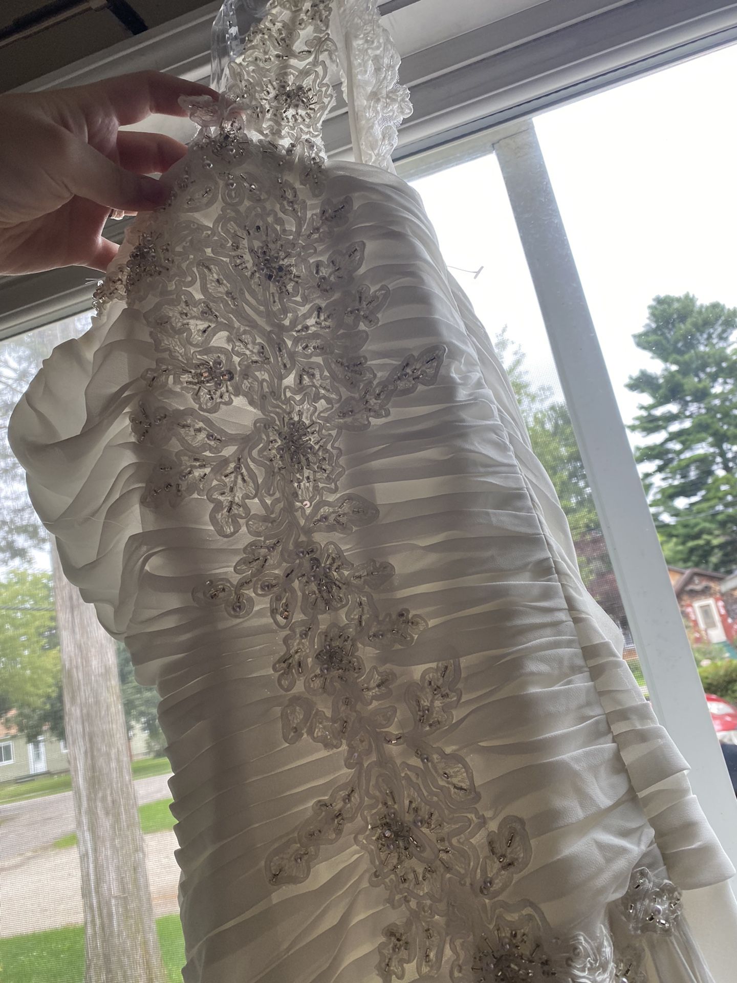 Beautiful Wedding Dress!