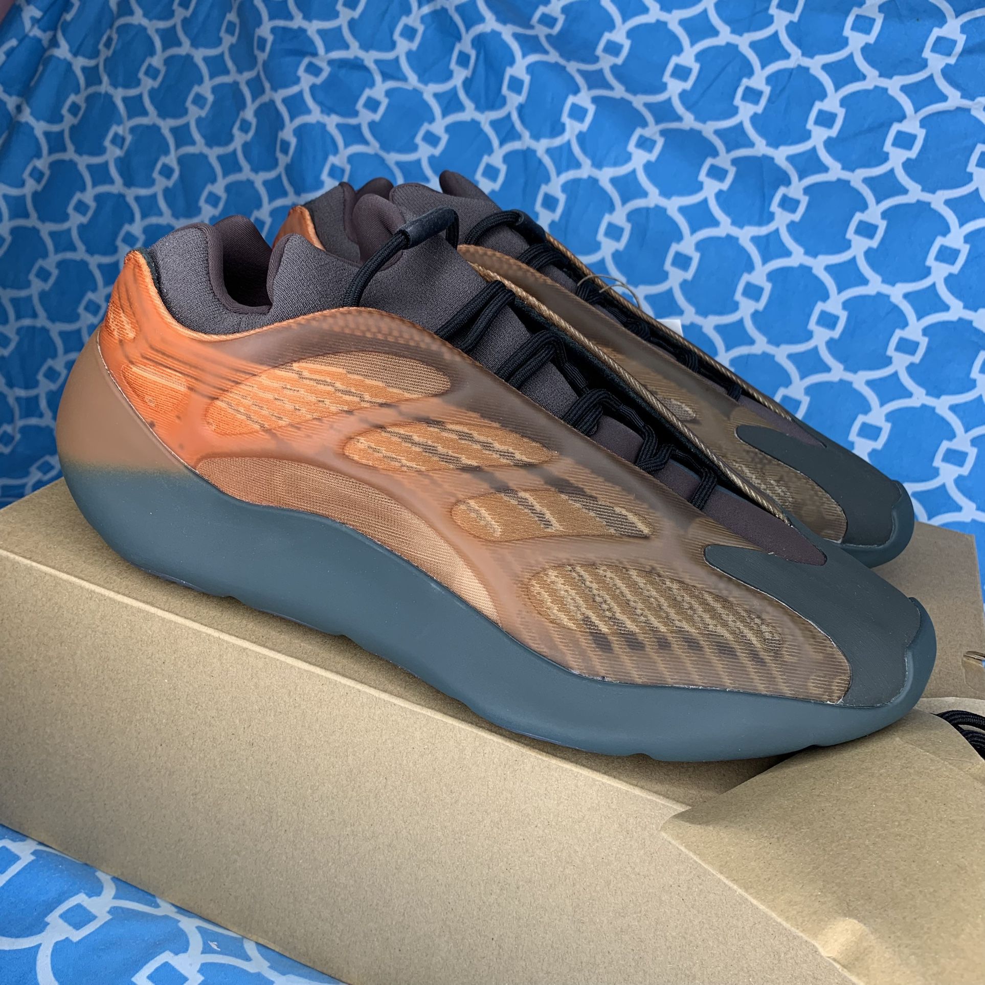 Yeezy 700 v3 copper fade Men’s size 14 Adidas brown rare sneakers for ...