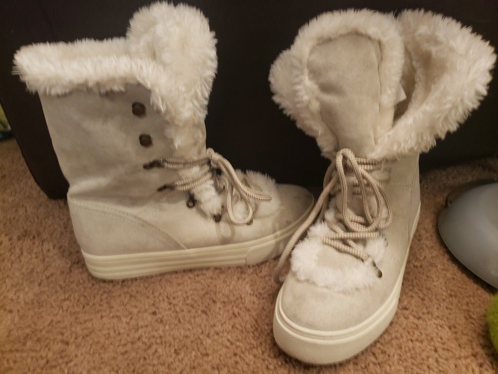 Merona Faux Fur Boots - Women's - White