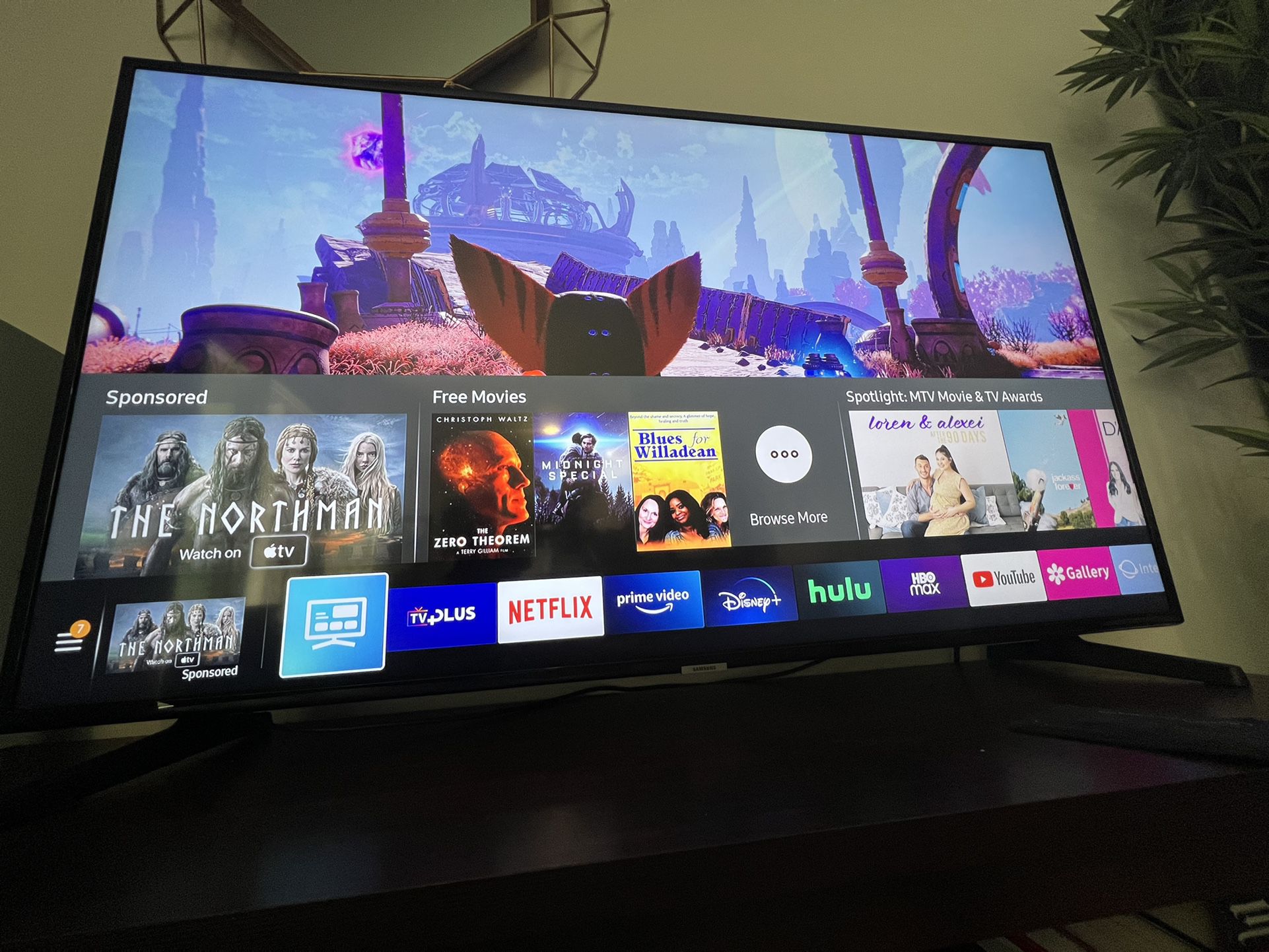 Samsung 4k Smart Tv  55 Inches  $ 250 