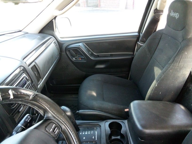 2004 Jeep Grand Cherokee