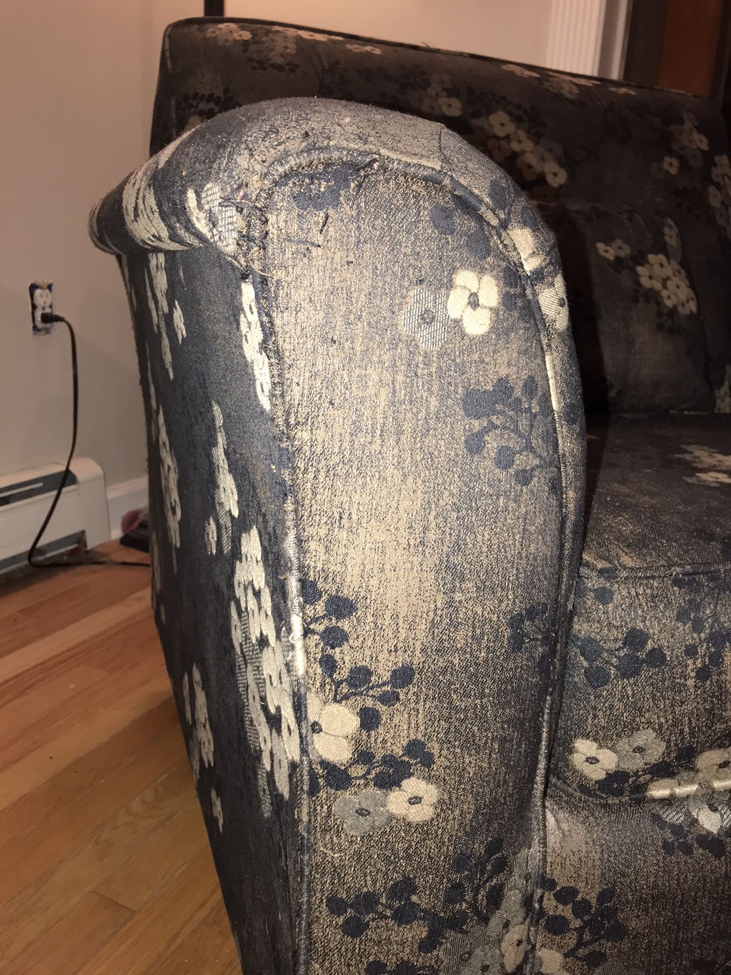 Custom Chair From EFO Can Help With Local Delivery