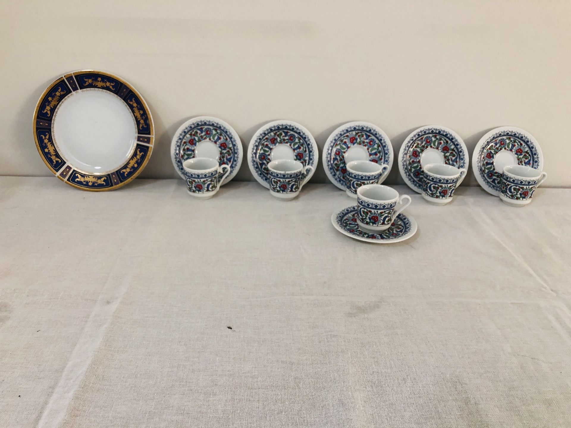 Miscellaneous housewares