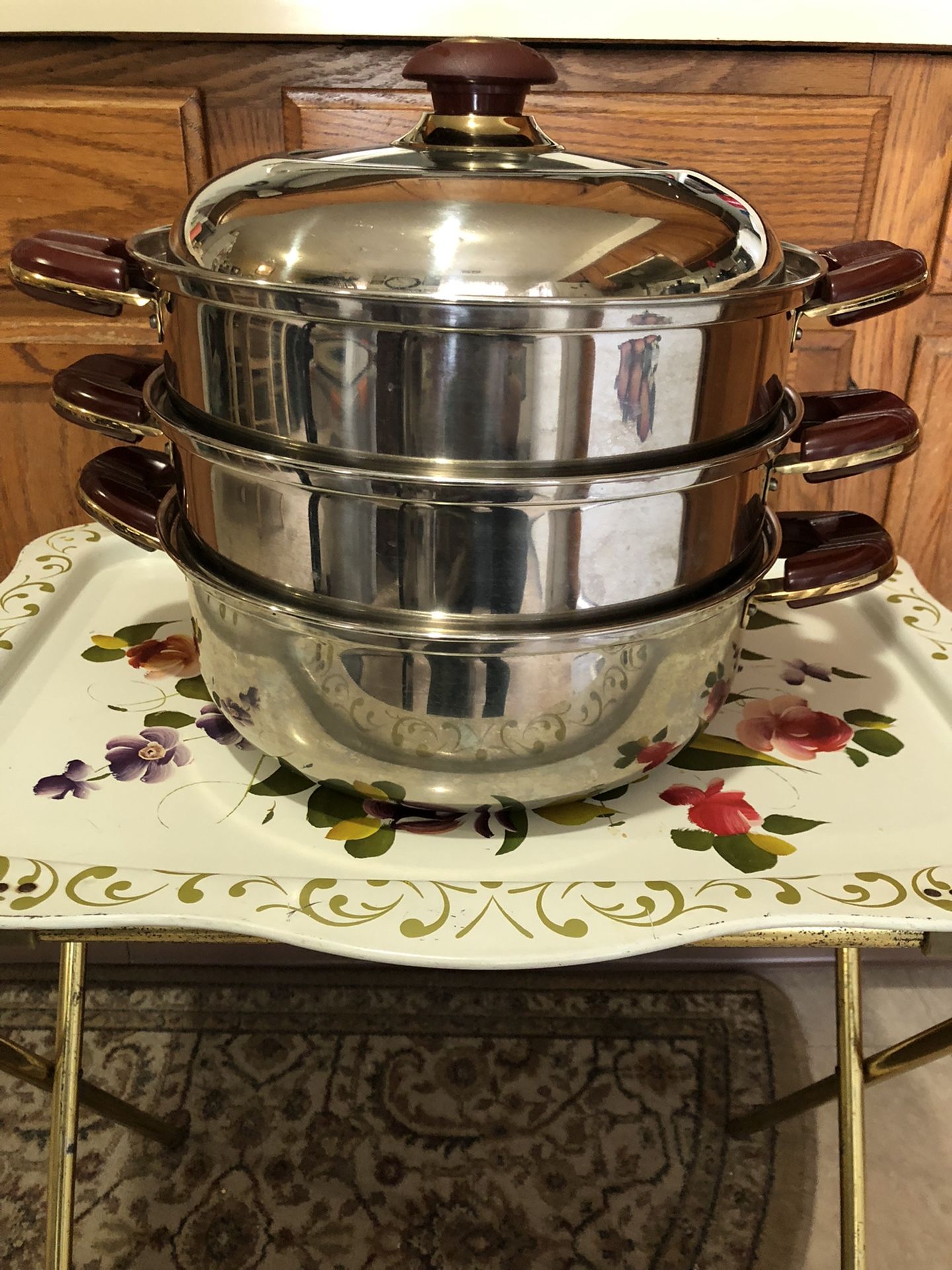 Stovetop steamer to tears plus pot