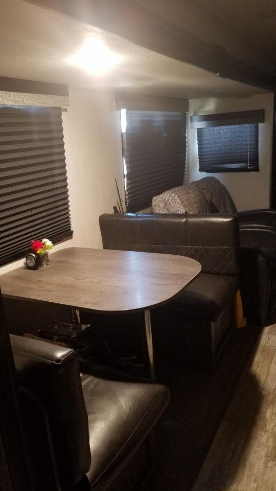2019 HIGHLAND RIDGE OPEN RANGE 27RLI ULTRA LITE TRAVEL TRAILER
