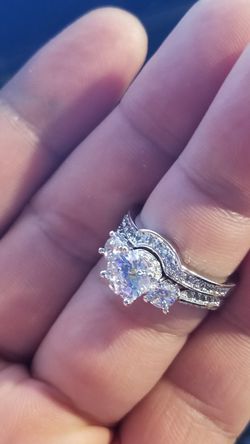 Gorgeous Women's Round Cut Wedding Engagement Promises Ring Sets Size 7 Thumbnail