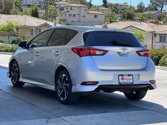 2017 Toyota Corolla iM Thumbnail