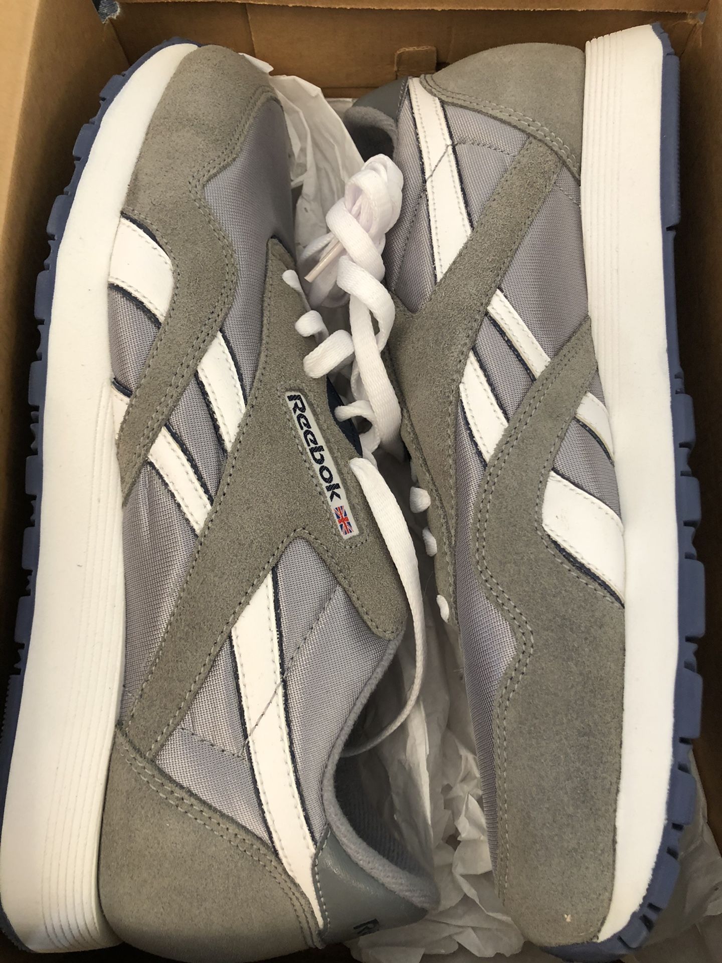 Reebok Classic Men’s Shoes Size 10.5 NEW