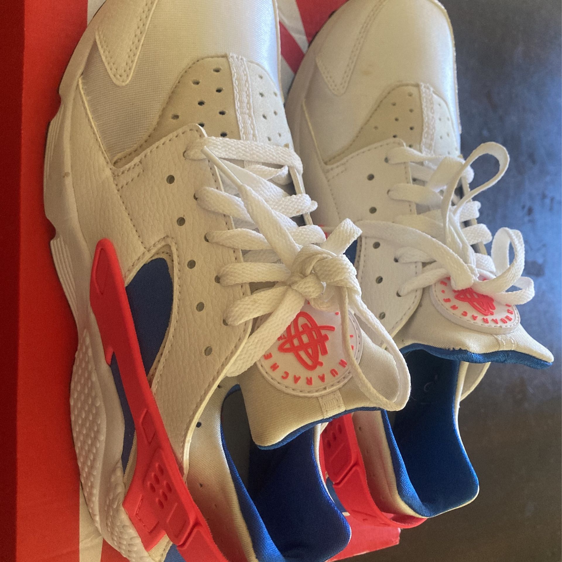 Men’s Size 10 Nike huarache Wored Once And Dont Need Anymore