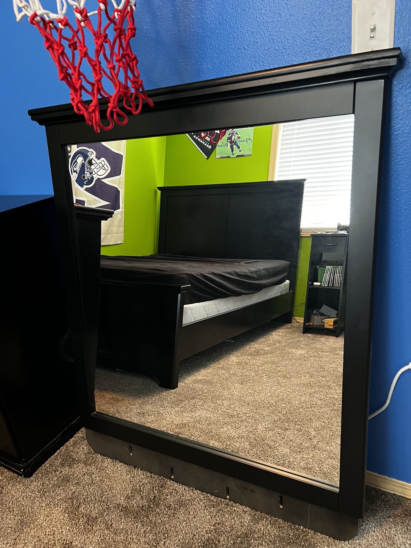 Queen Bed Set-NO Mattress Included