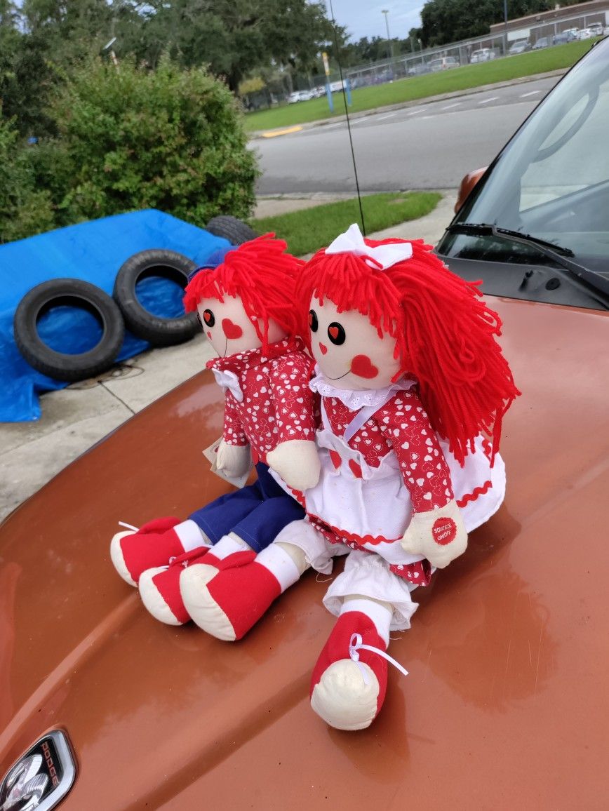 raggedy ann & andy Sining Dolls sining i got you babe by sonny & cher