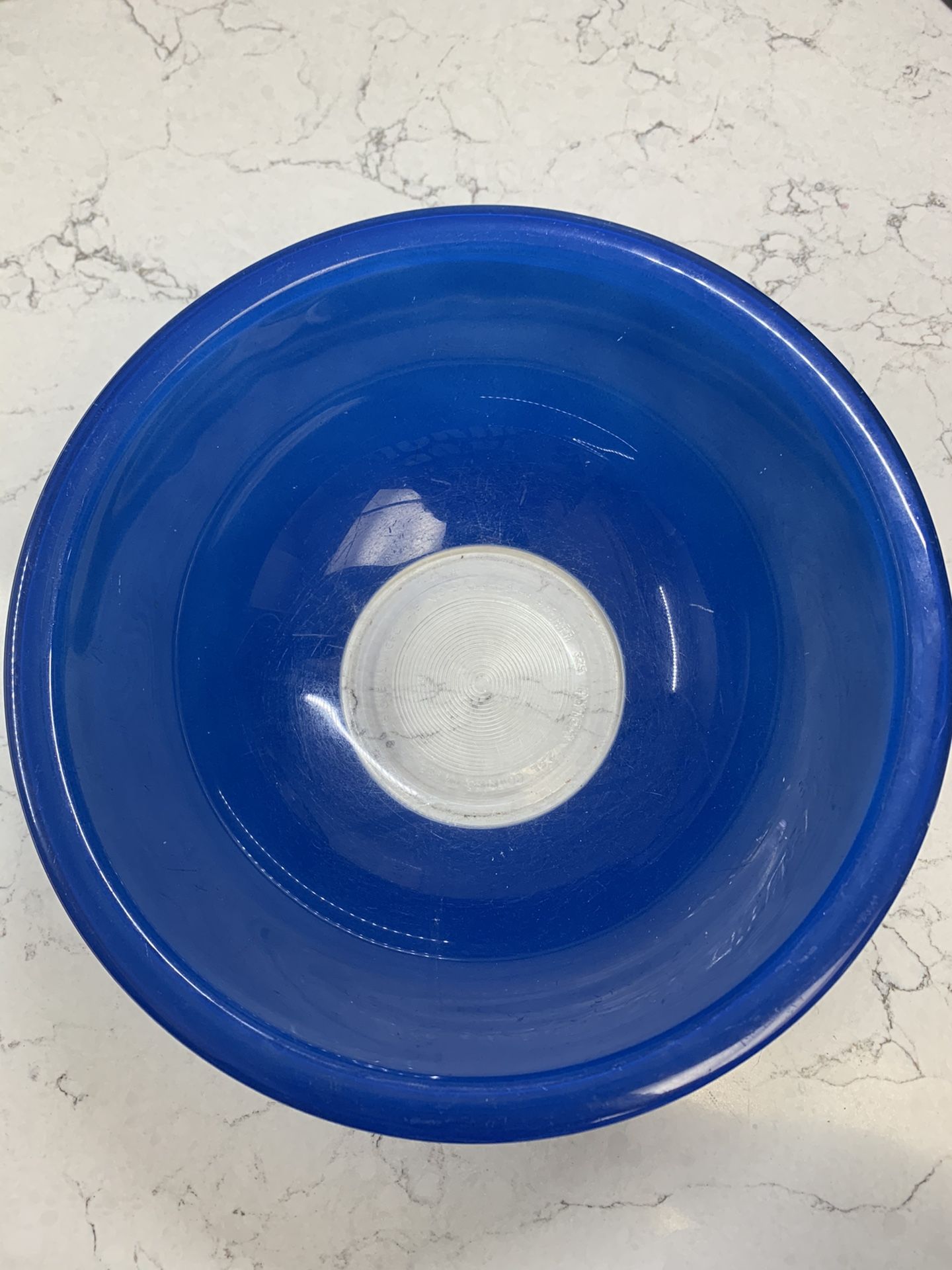 Set Pyrex bowls