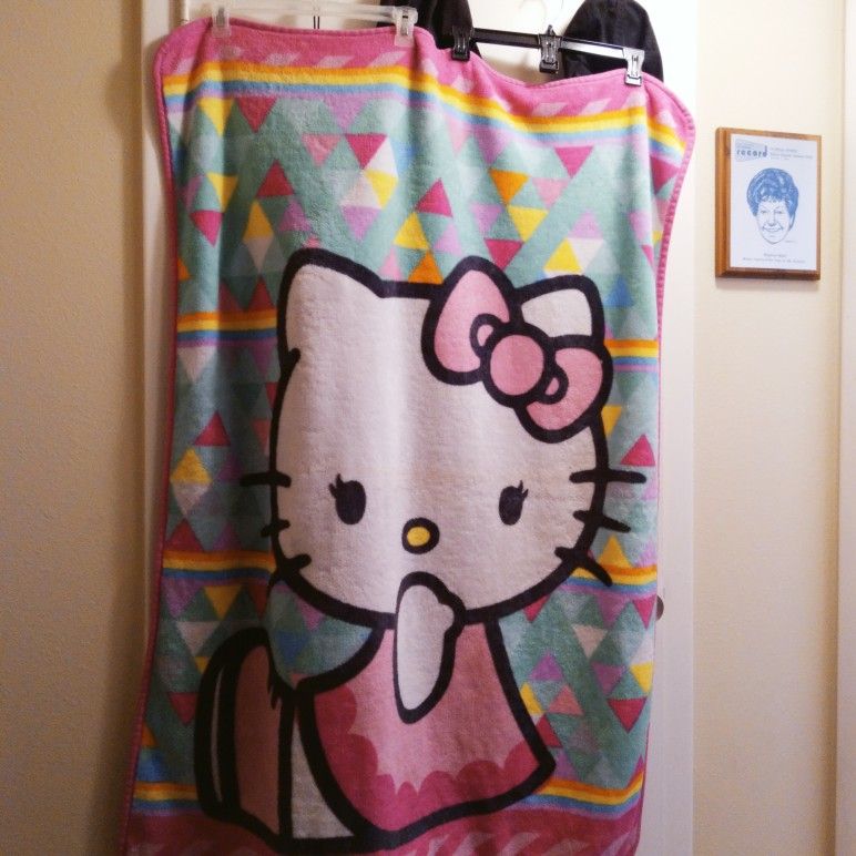 Hello Kitty Plush Throw Blanket