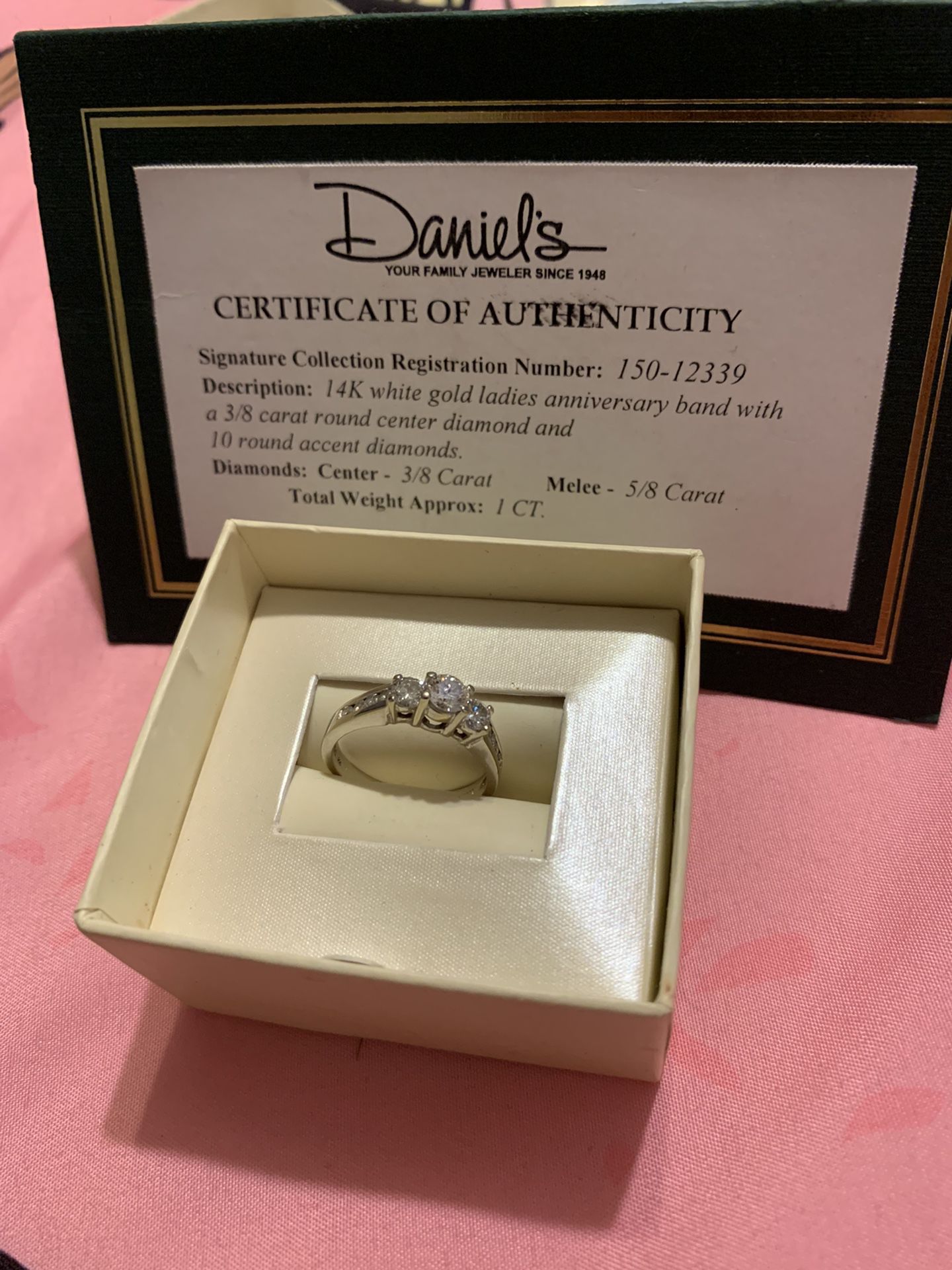 1 Carat Diamond 14k White Gold Engagement Ring 