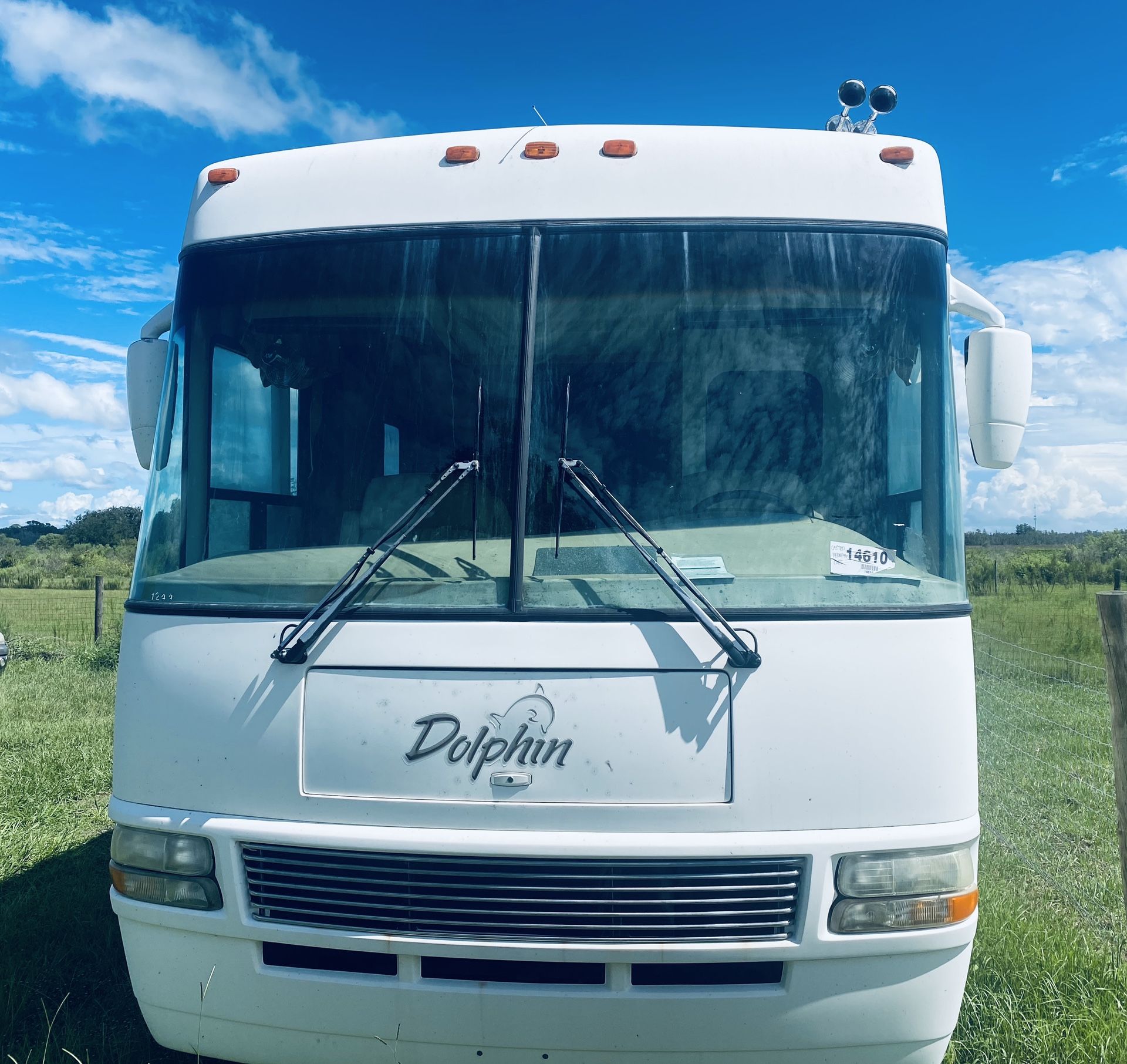2004 Dolphin Motorhome 1 Owner