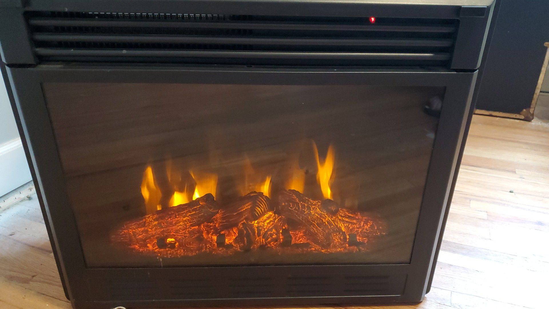 Electric fireplace insert w heat
