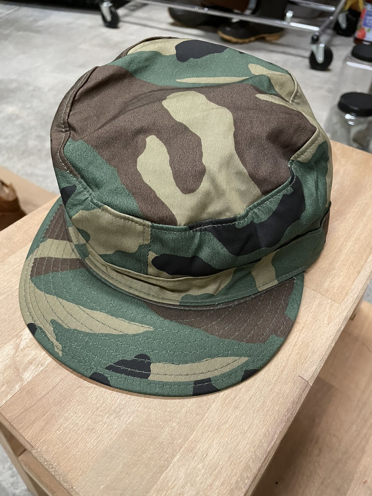Vintage Camo Army Hat With Ear Flaps. Size 7 3/8 Excellent Condition