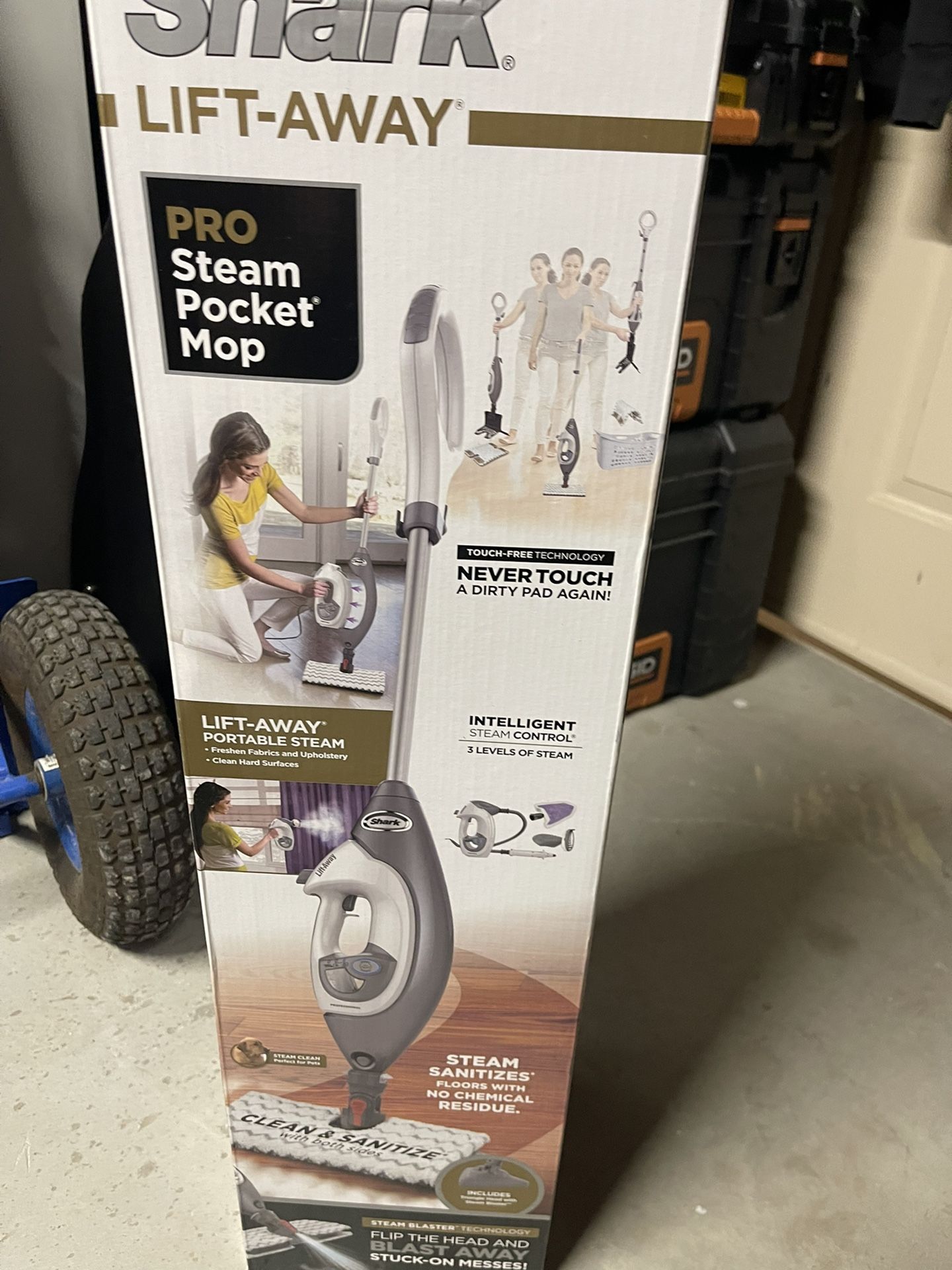 Shark Pro Steam Pocket Mop