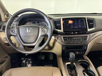 2017 Honda Pilot Thumbnail