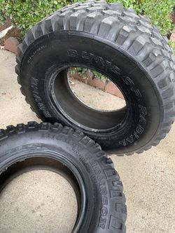 2 Dunlop Big Truck Tires With Lots Of Life 31/10.50/R15 Thumbnail