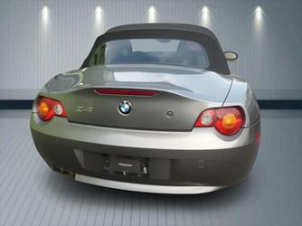 2004 BMW Z4 Thumbnail