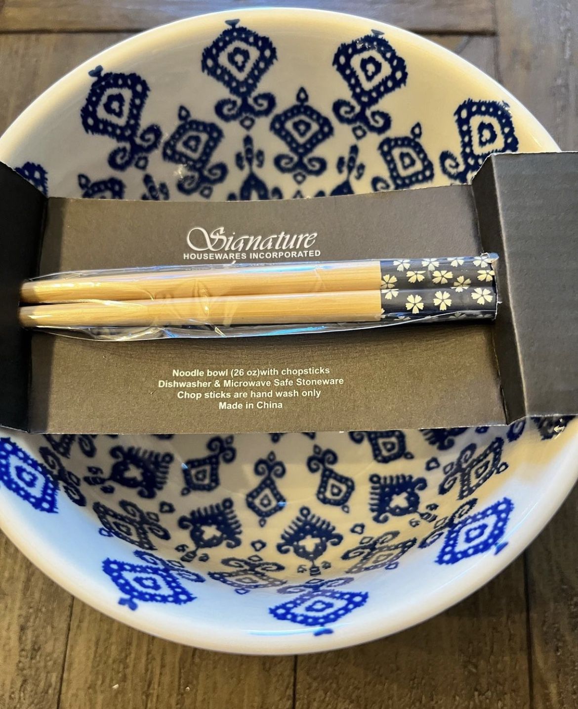 Large Ramen, Pasta Or Noodle Bowl With Chopsticks 