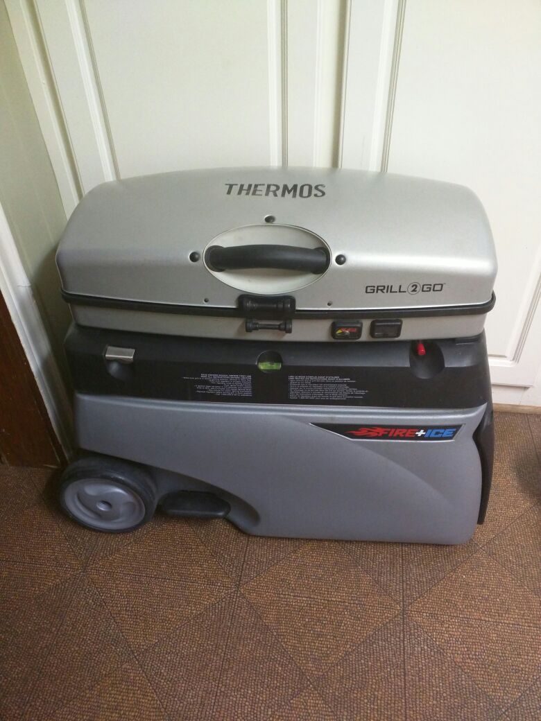 Thermos fire +ice grill an cooler for Sale in Greenville, SC OfferUp