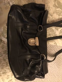 Soft Beautiful Leather Handbag Thumbnail