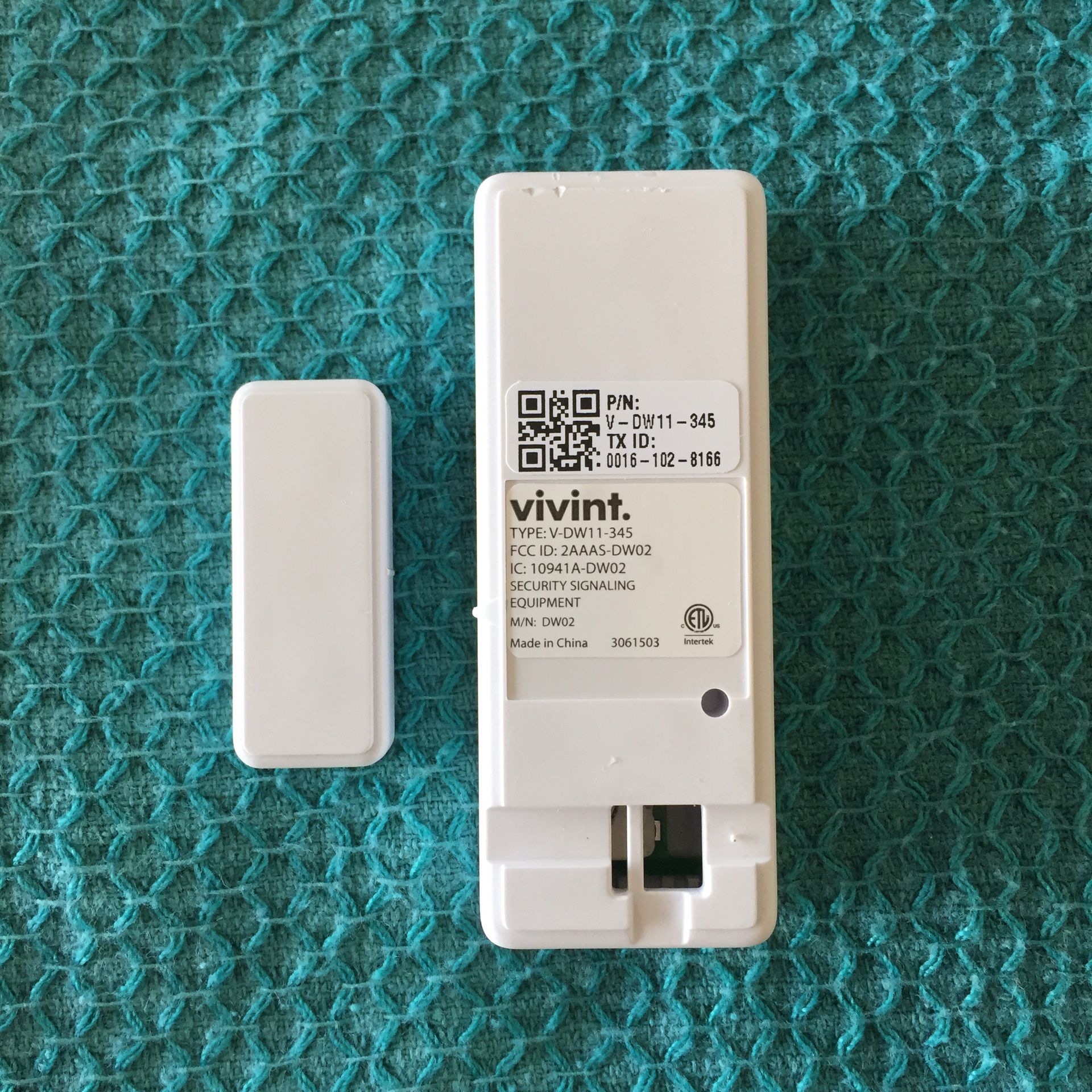 Vivint Door/Window Sensor vdw11345 & vdw21 recessed for Sale in Lehi
