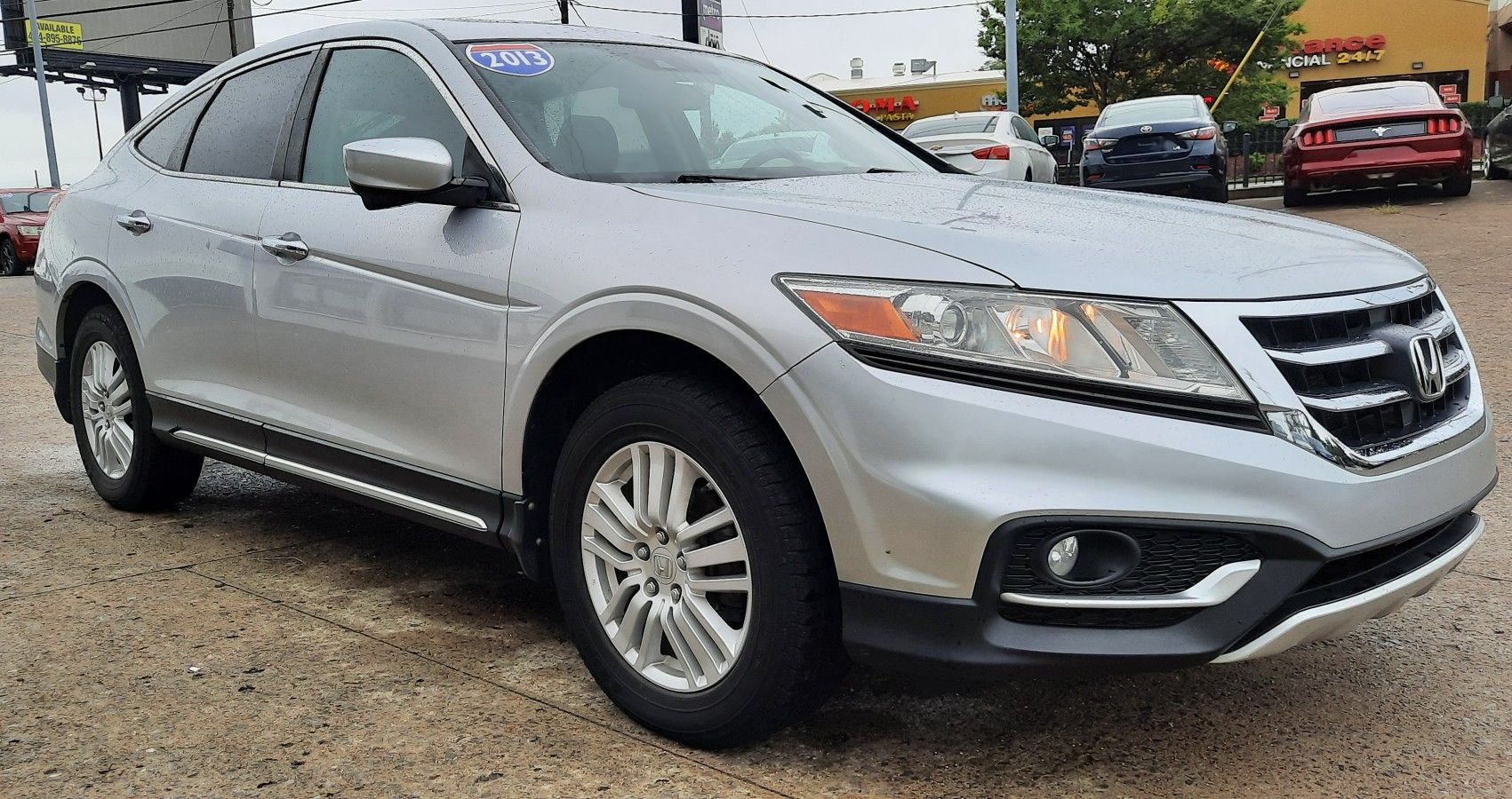 $8,900 CASH DEAL 2013 HONDA CROSSTOUR W/NAVIGATION
