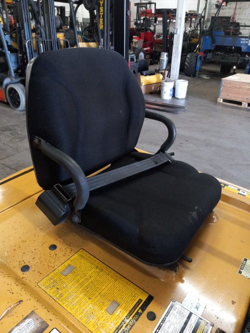 Caterpillar Electric 3K LB Capacity Forklift