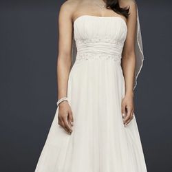 White Wedding Dress - Size 6 Thumbnail