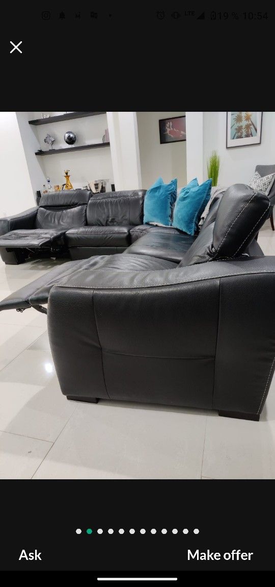 SOFA GENUINE 100% REAL LEATHER RECLINER ELECTRIC BLACK.. DELIVERY SERVICE AVAILABLE 🚚