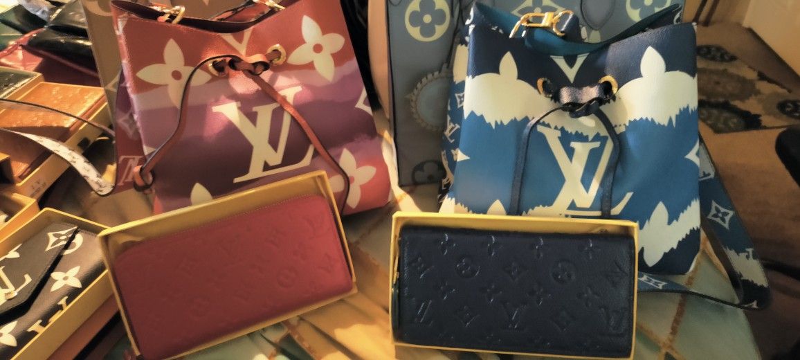 Designer Bags & Wallets