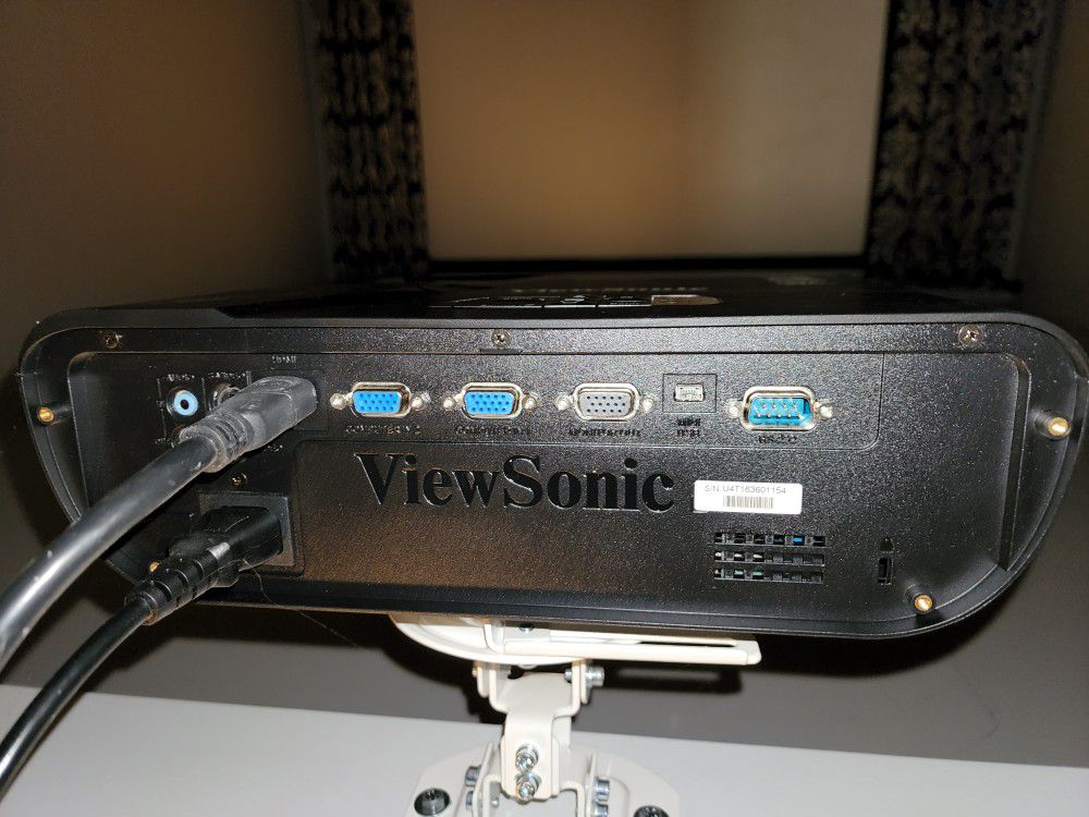 ViewSonic PJD5555W 3300 Lumens WXGA HDMI Projector

