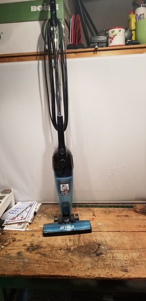 ARNICA MERLIN Upright Vacuum Sweeper