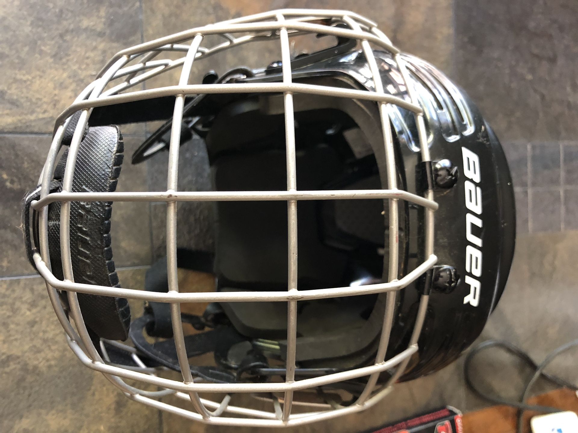 Bauer Youth Hockey Helmet Model BHH2100 True Vision FM2100 S/P Small In