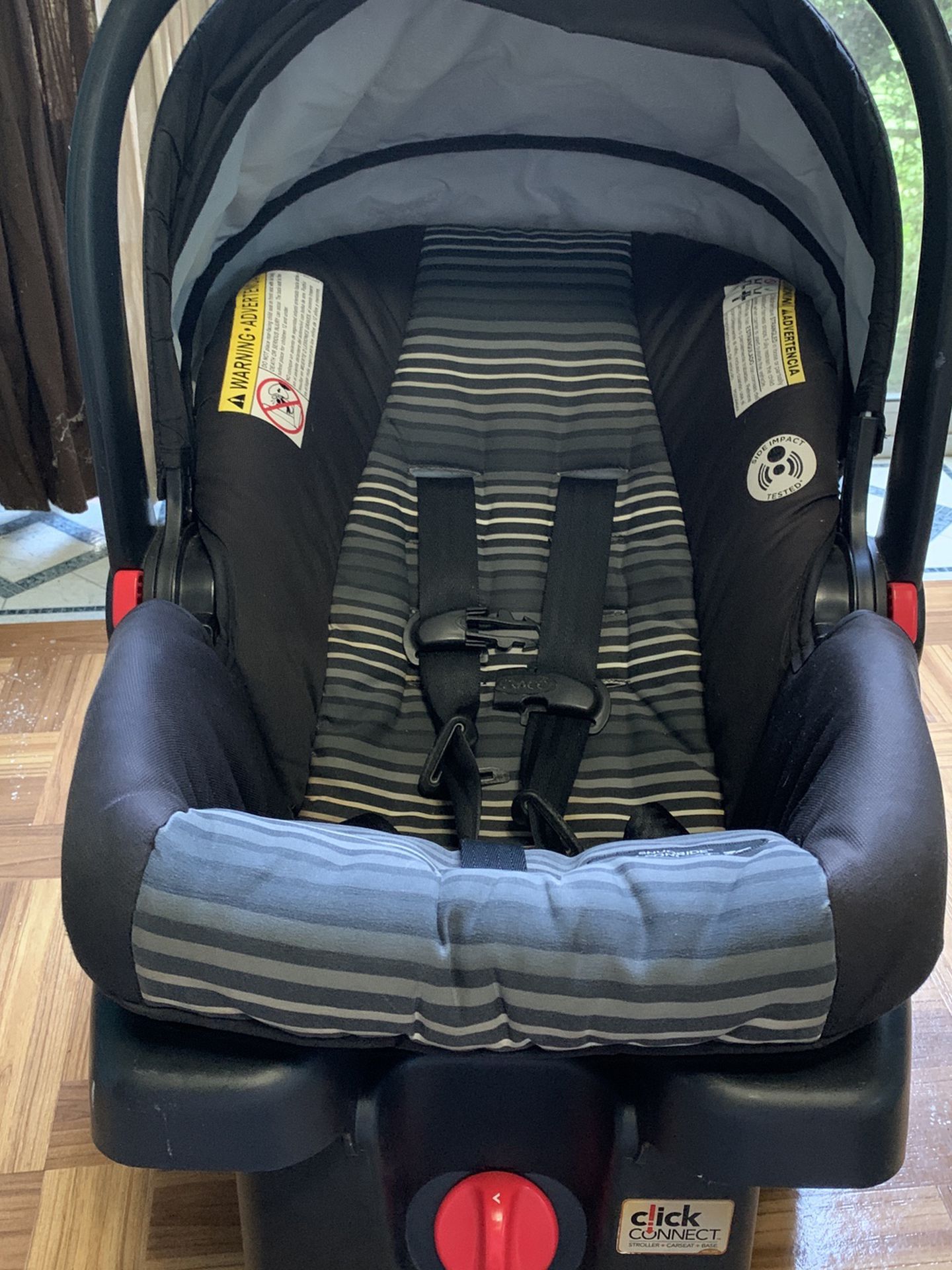 Graco Car seat With Base